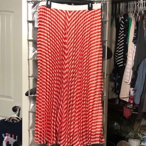 Xl brand new skirt with tags still on